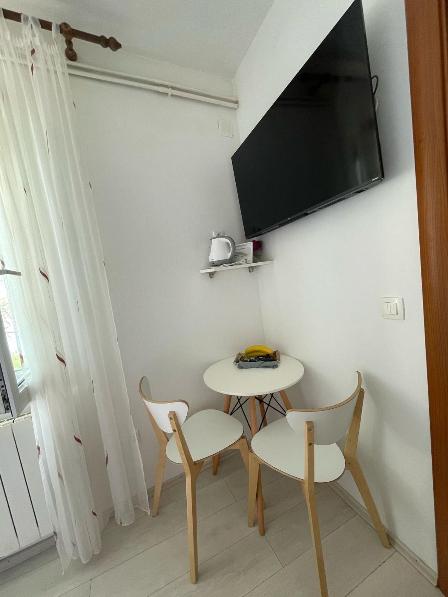 Apartments And Rooms Nika コルチュラ エクステリア 写真